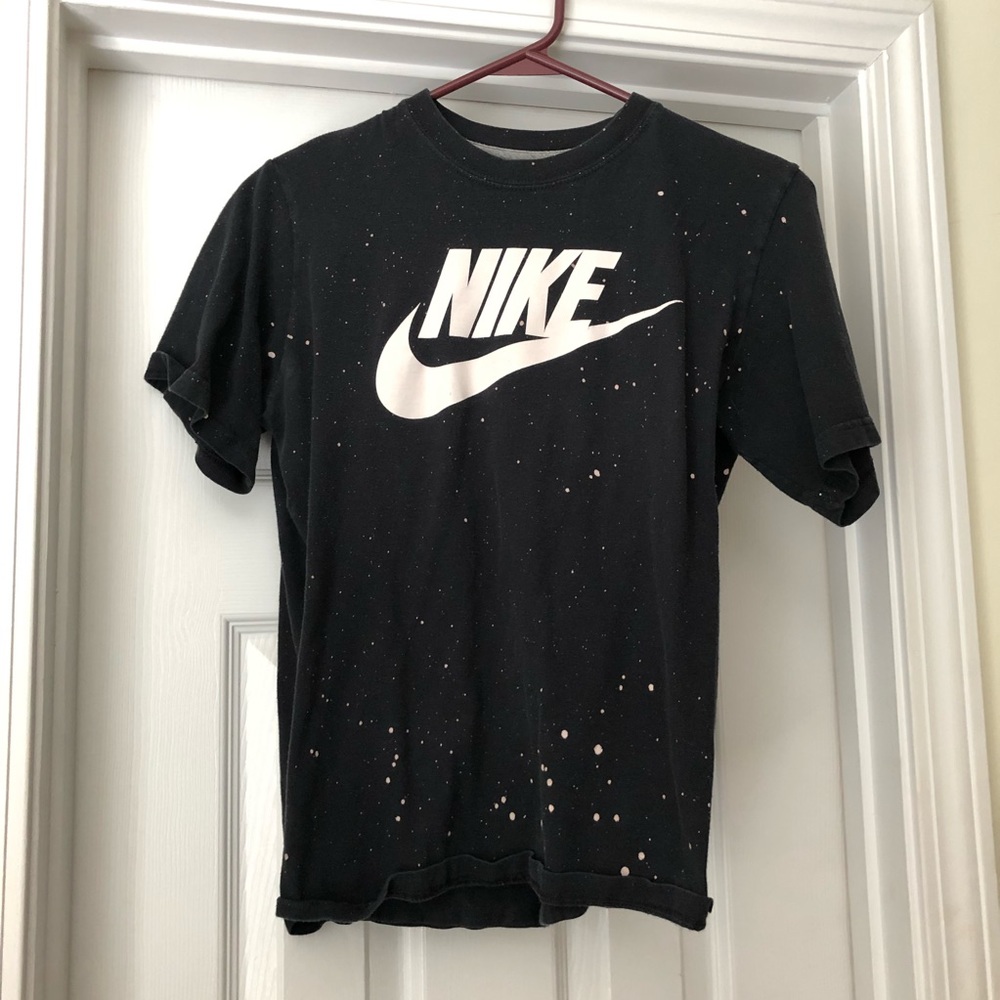 Nike paint splatter tee